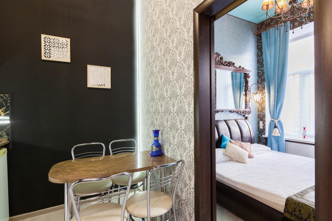 Austrian Apartments Leopolli Near Railway Station Львов Экстерьер фото