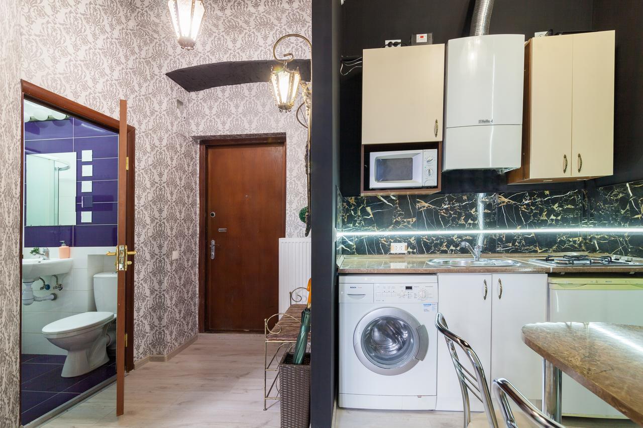 Austrian Apartments Leopolli Near Railway Station Львов Экстерьер фото